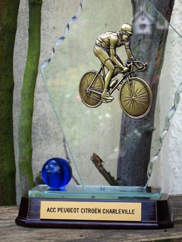 Rando Chateaux 00 trophée